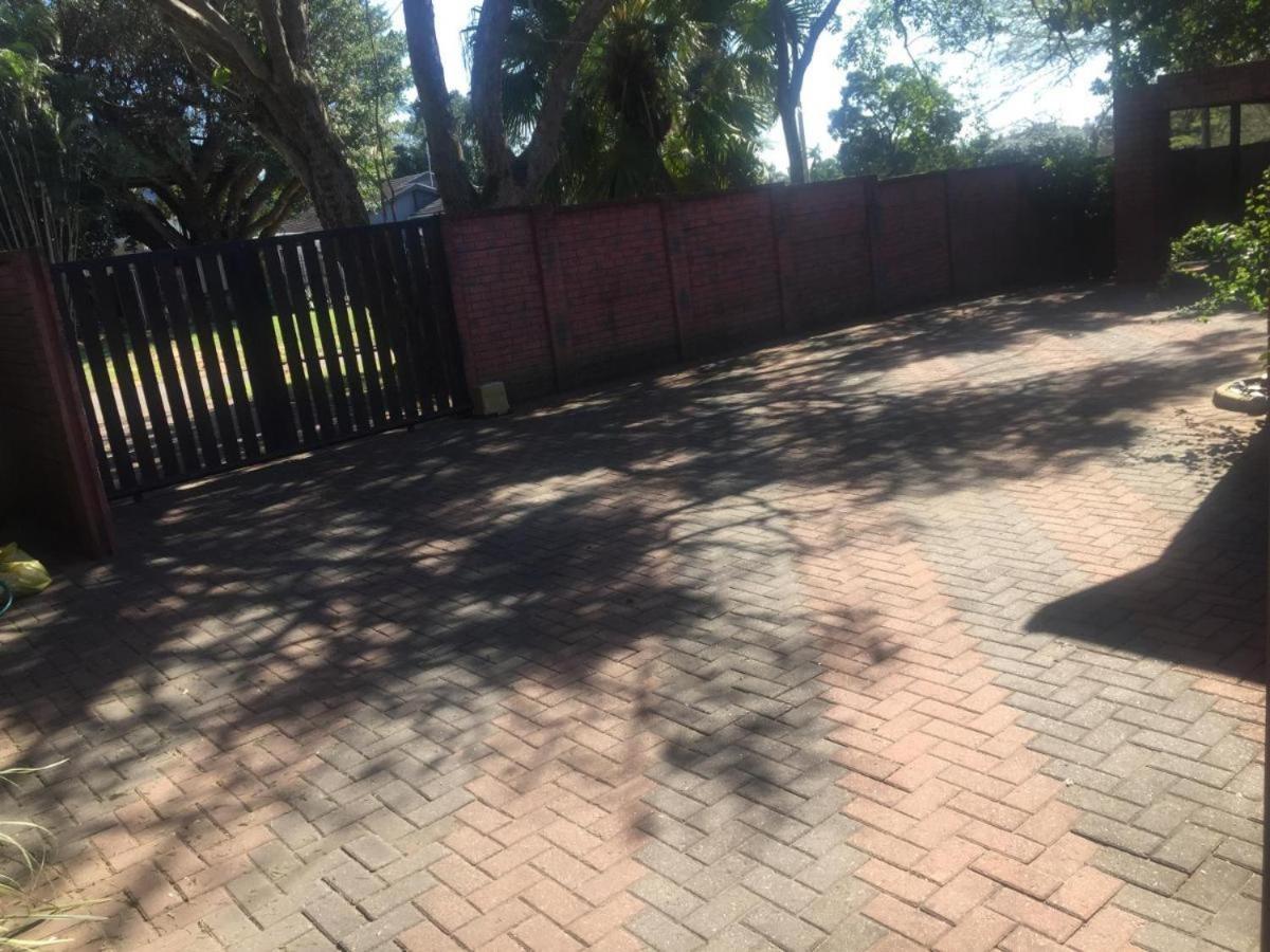 Nqabanqaba Panzió Richards Bay Kültér fotó